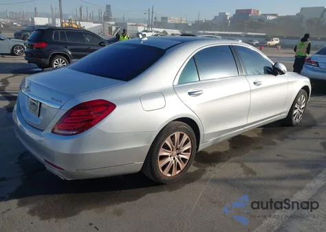 2015 Mercedes-Benz S 550 z USA, uszkodzony, nr VIN WDDUG8CB8FA099961